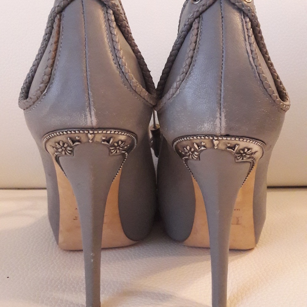 DIOR Leather Bootie With Curved Heel & Western Metal Tooling in Grey, Size 39 - Picture 5 of 7